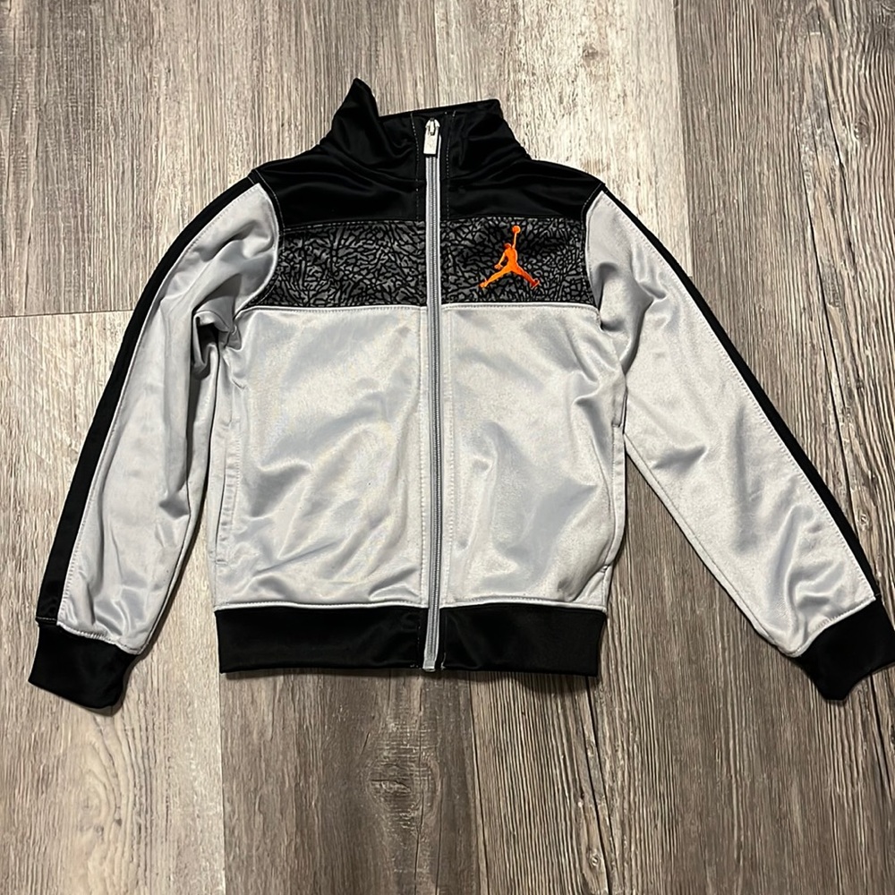Size 4 (3-4 yrs) Jordan jacket